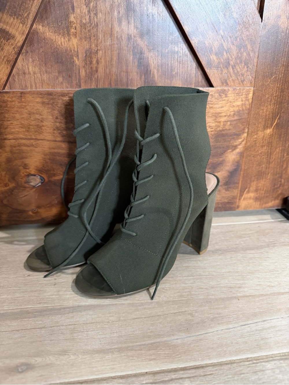 Steve Madden Lace-Up Open-Toe Women's Ankle Booties - Olive Sz 7